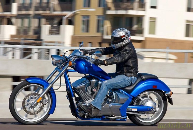 Мотоцикл honda vt1300 cx 2012 — объясняем суть