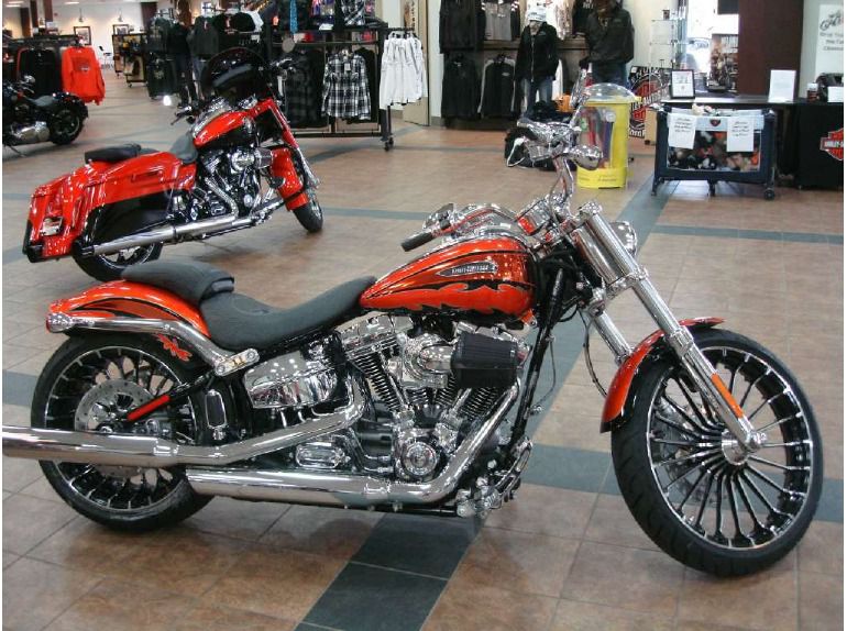 Maisto мотоцикл черный оранжевый harley davidson cvo breakout 2014г 1 12