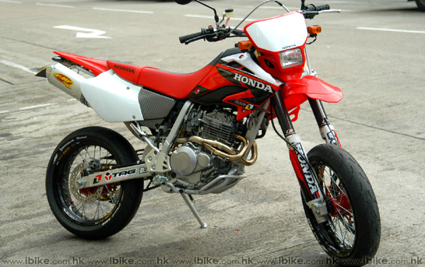 Обзор мотоцикла suzuki drz400sm, технические характеристики